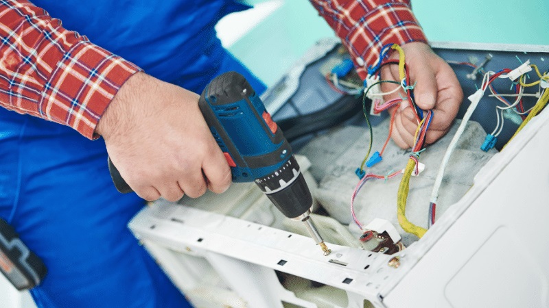 Çankaya LG LG çamaşır makinesi kart tamiri – Su almama arızası orijinal parça ile giderildi. - Teknik servis örneği